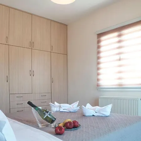 Apartment Tzei House - 5min Drive To *